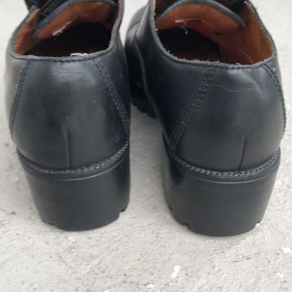 Distressed Harley Davidson - Picture 7 of 10